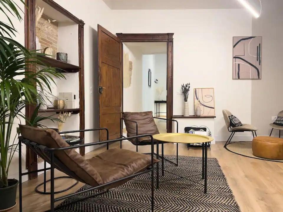 Castello'S Rooms Cagliari Bagian luar foto
